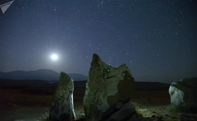 Karahunj (Zorats Karer) Stargazing