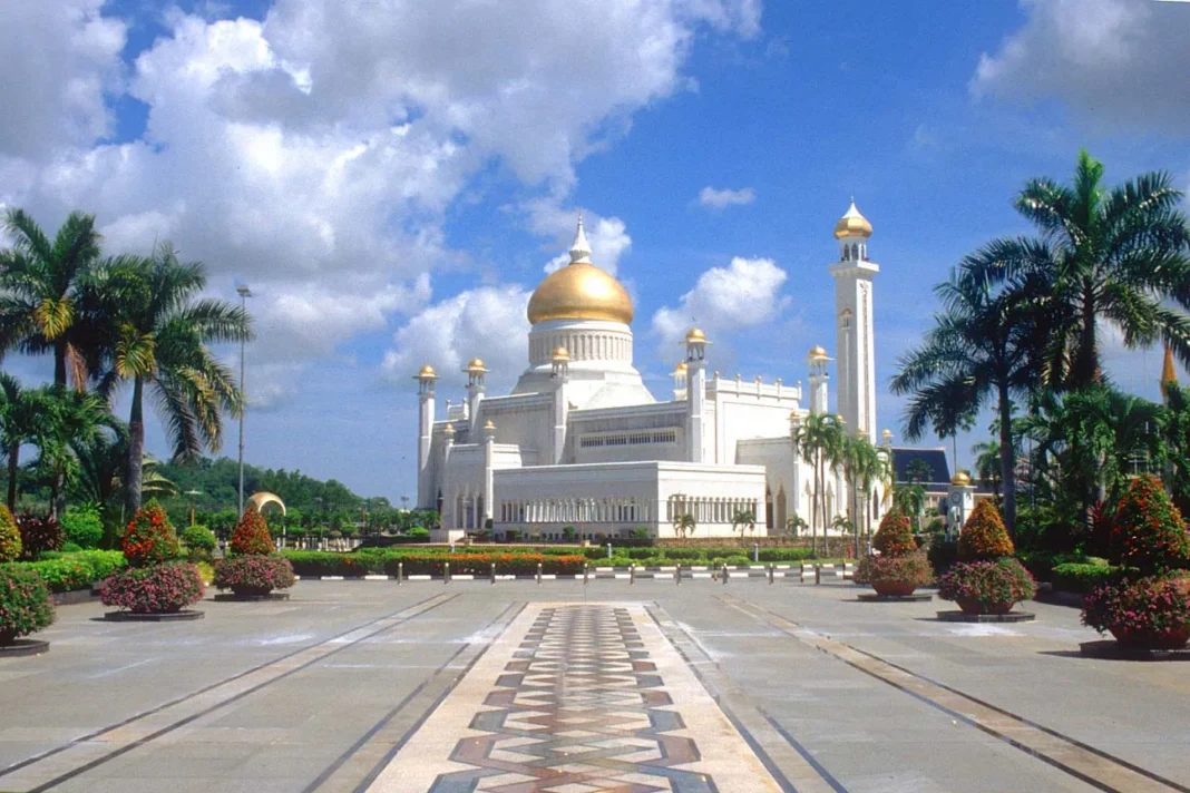 Sultan Omar Ali Saifuddien Mosque