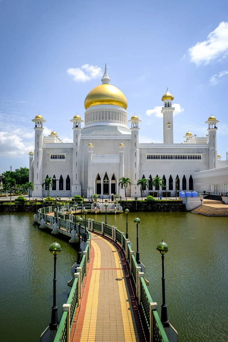 Sultan Omar Ali Saifuddien Mosque