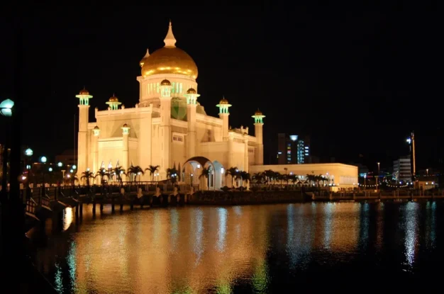 Omar Ali Saifuddien Mosque