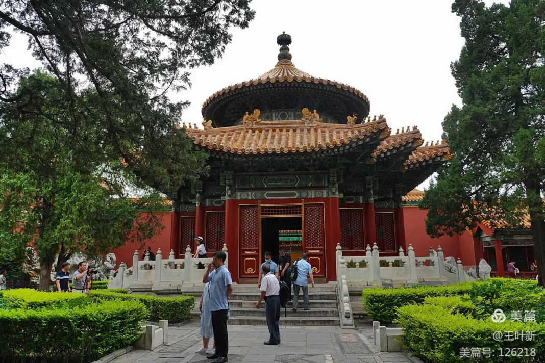 Forbidden City Tours