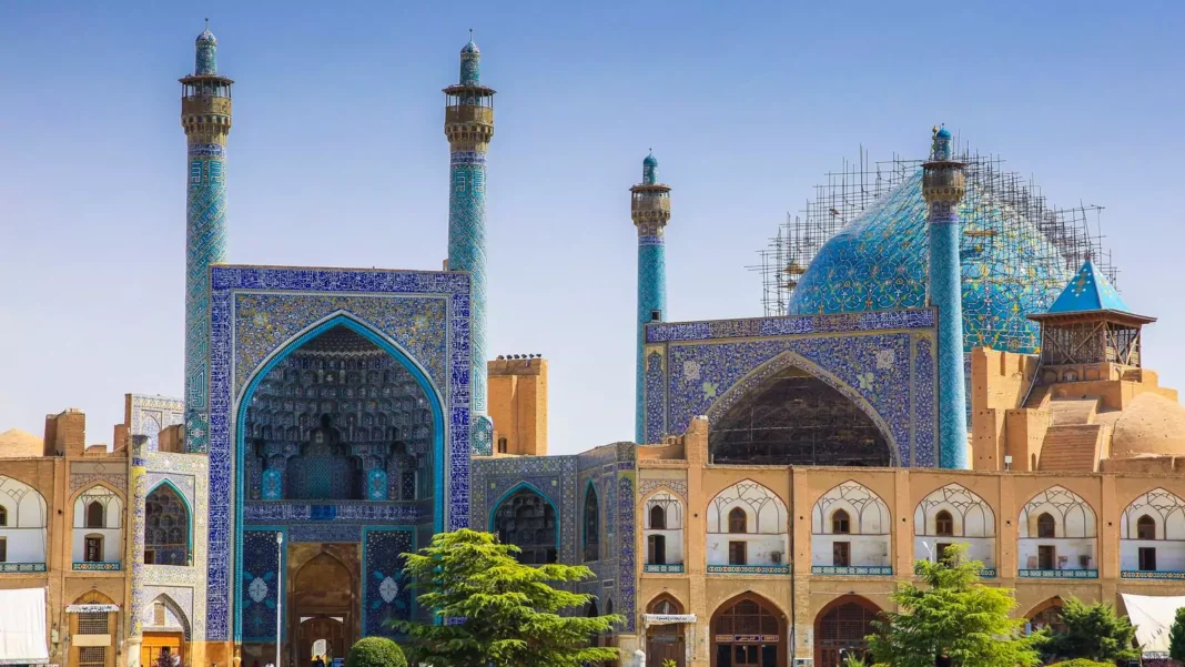 Family Vacations in Isfahan