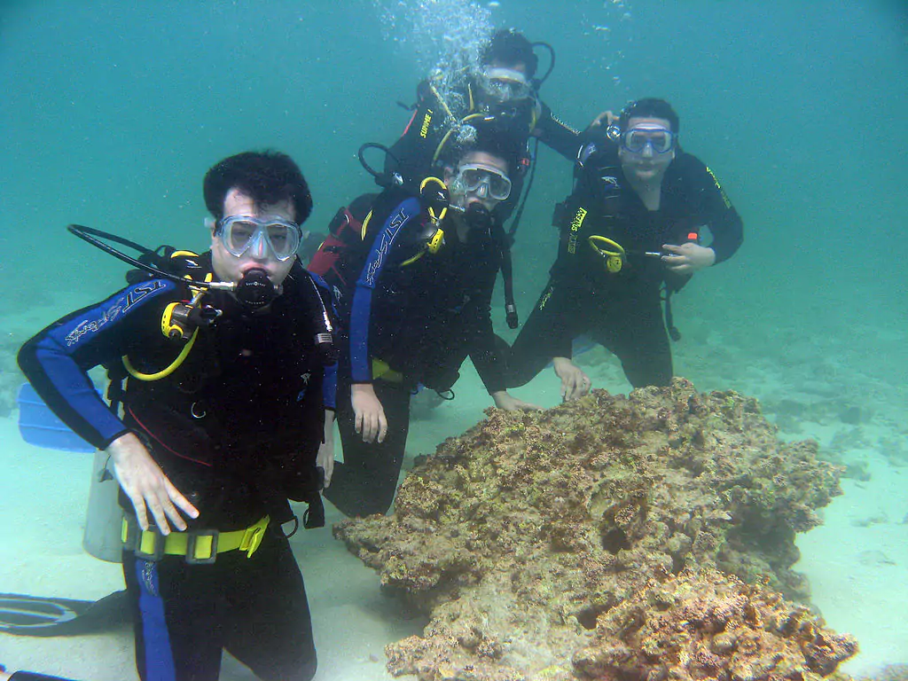 Iran scuba diving