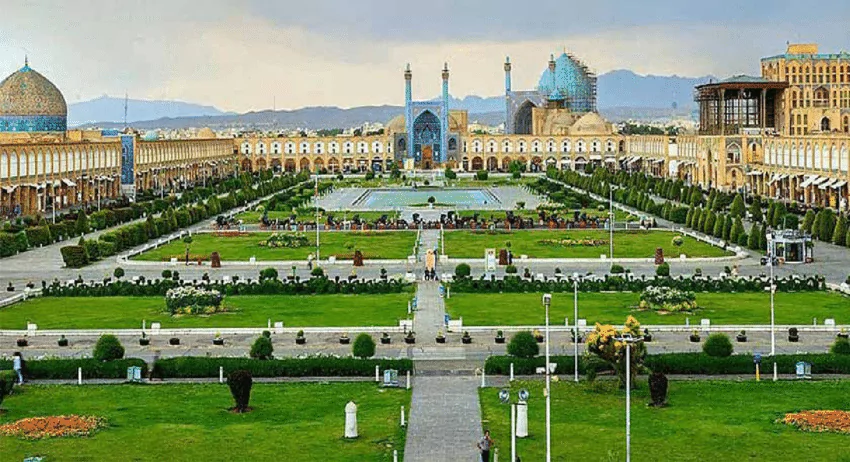 Naqsh-e Jahan Square, Isfahan