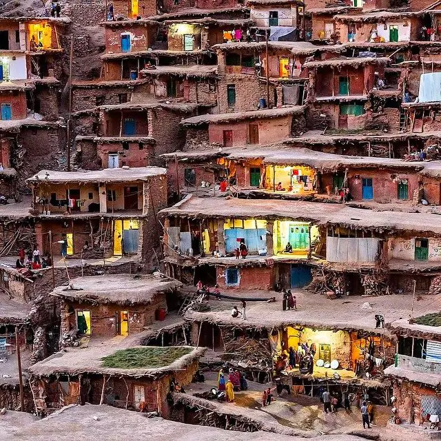 Traditional Kurdish guesthouses