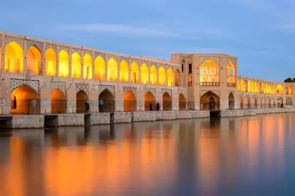 Naqsh-e Jahan Square, Isfahan