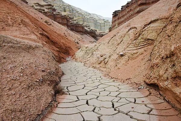 Aktau Mountains Trail - Altyn-Emel National Park